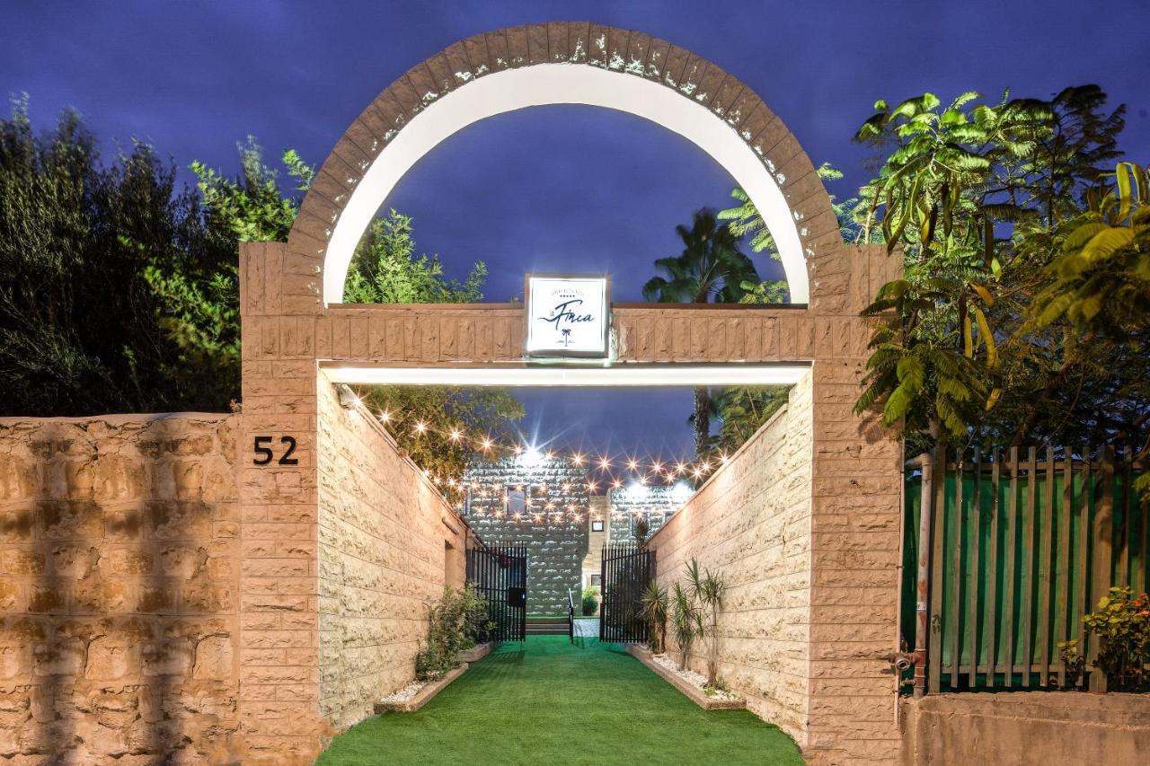 Hotel La Finca - Luxury Suites Hotel Beersheba Buitenkant foto