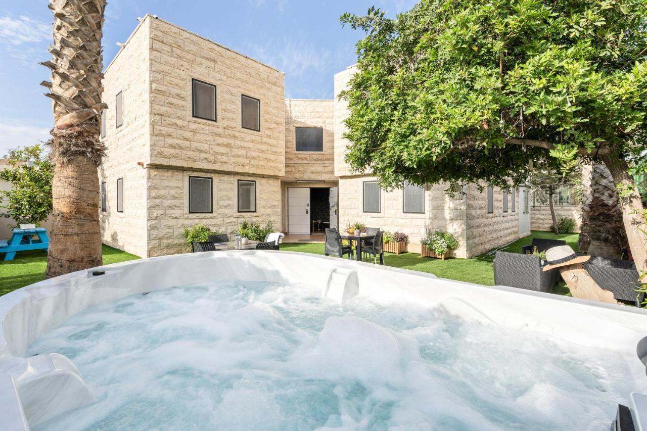 Hotel La Finca - Luxury Suites Hotel Beersheba Buitenkant foto